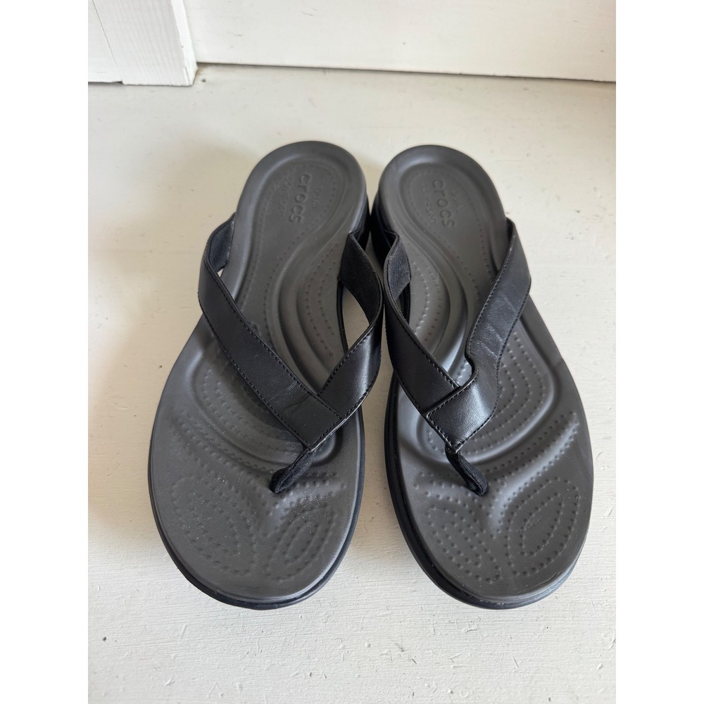Crocs women's black flip flops size 9 - Picture 3 of 10